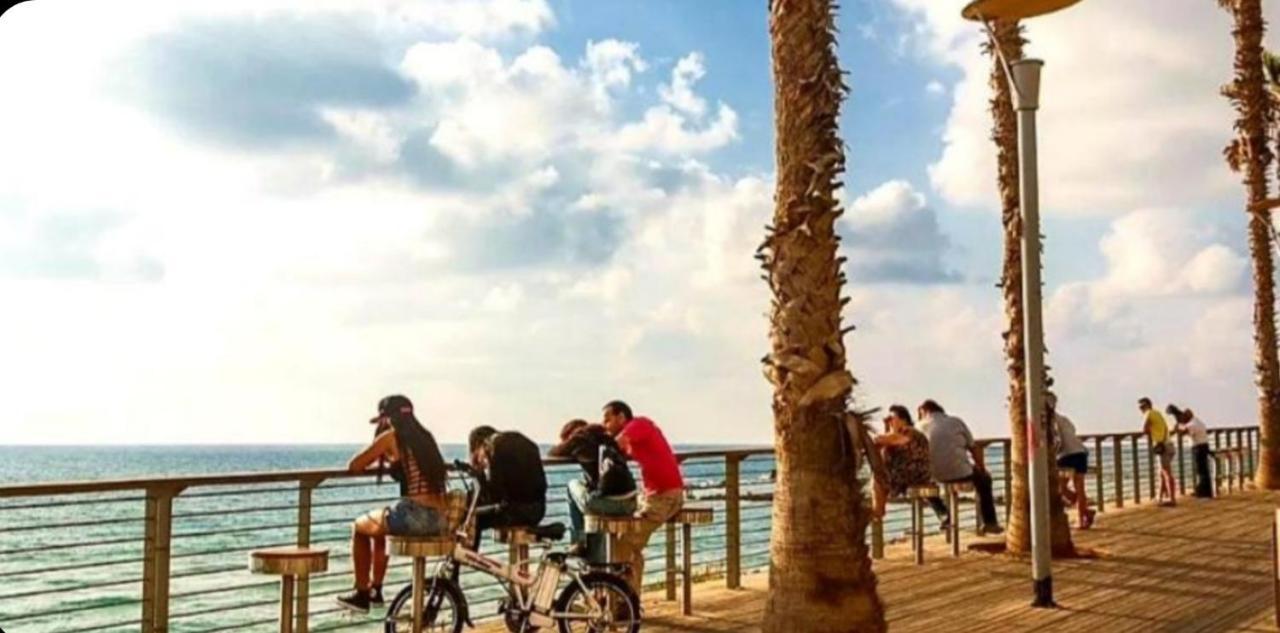 מלון דירות על הים בת ים 39 Eksteriør bilde